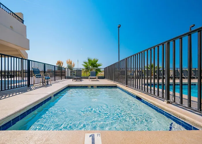 Island Winds West 470 Apartment