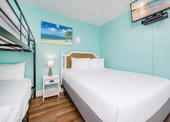 Apartment Island Winds West 470